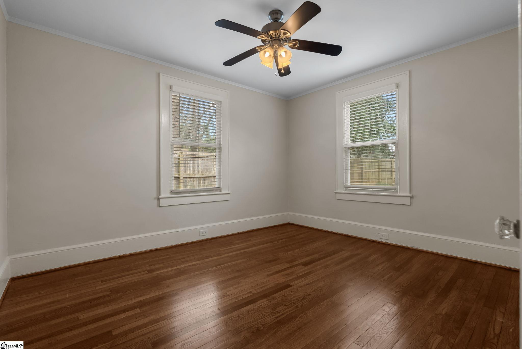 12 Underwood Avenue Greenville, SC 29607 - Photo 3 of 38