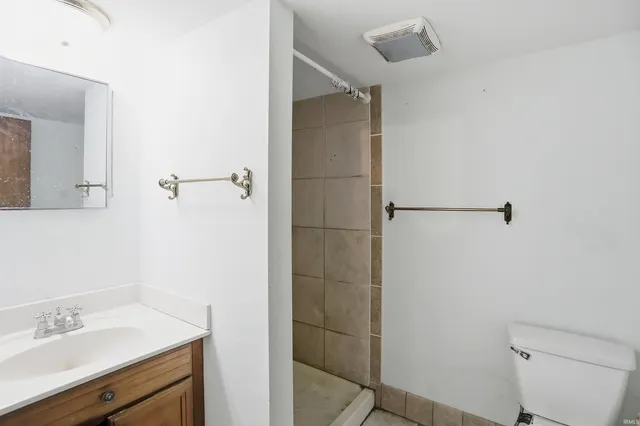 $209,900 | 220 Hickory Street, Lafayette, IN 47905