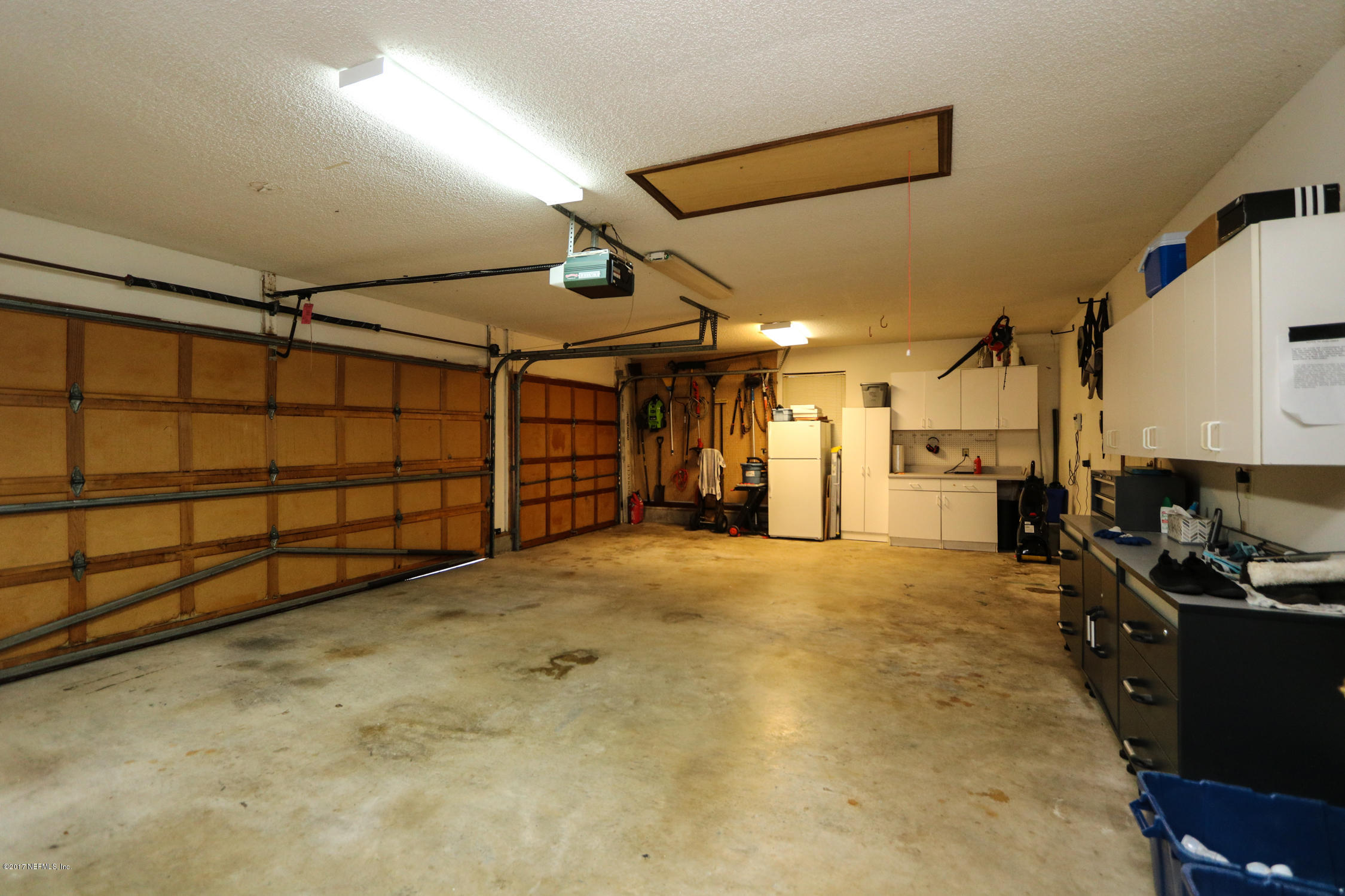 3141 Nautilus Road Middleburg, FL 32068 - Photo 43 of 43 a view of a garage