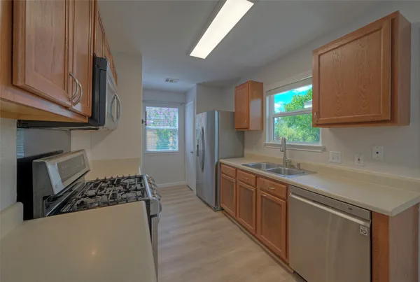 $1,795 | 18100 Belfry Pass, Manor, TX 78653