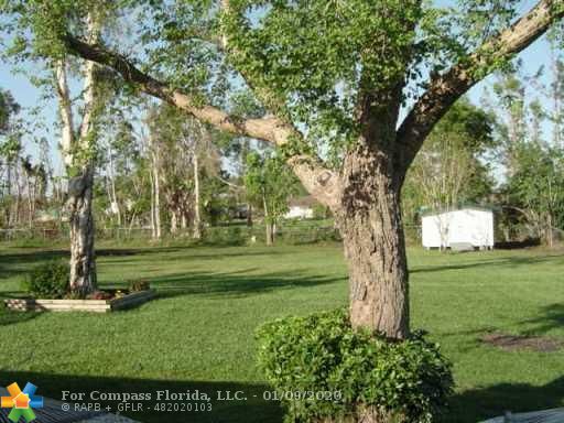 5911 Southwest 195th Terrace Southwest Ranches, FL 33332 - Photo 2 of 8 View