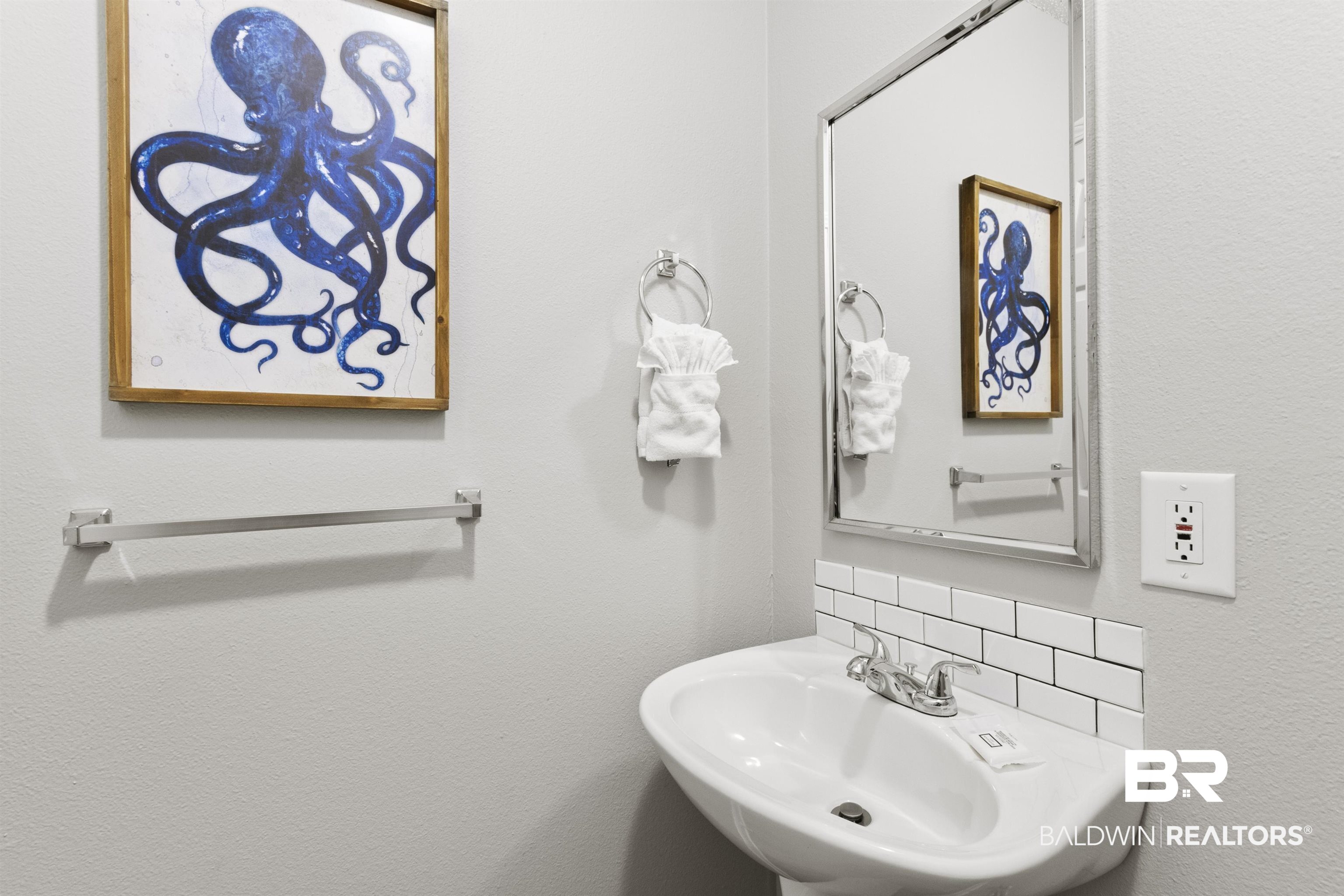 622 Boykin Court North Gulf Shores, AL 36542 - Photo 28 of 44 BATHROOM TWO
