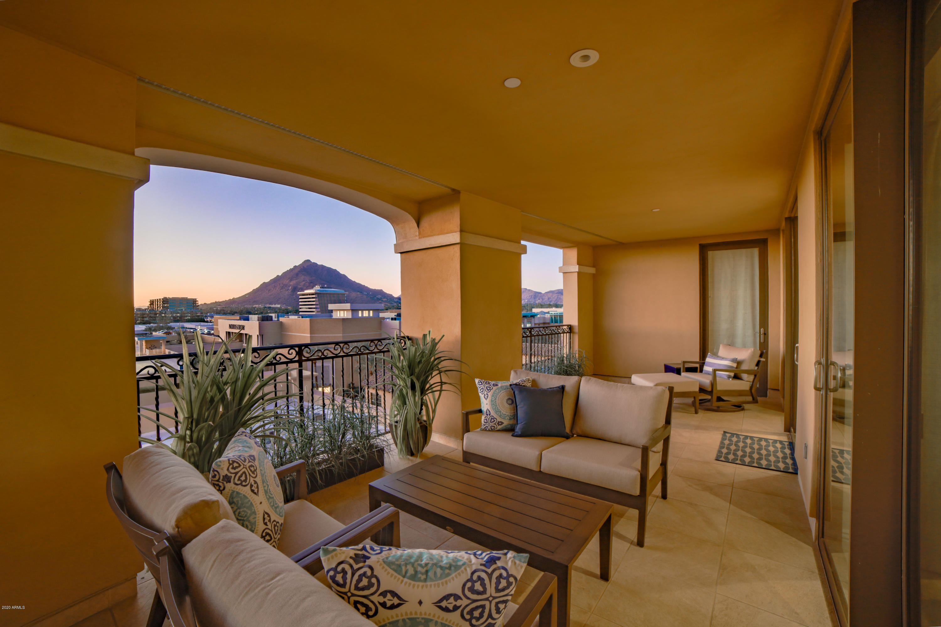 7175 East Camelback Road, Unit 802 Scottsdale, AZ 85251 - Photo 2 of 40 Waterfront 802 (MLS) -31