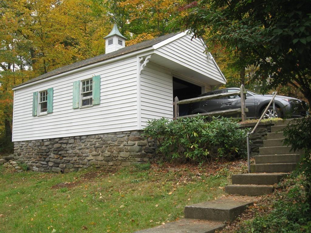 332 Mashapaug Road Holland, MA 01521 - Photo 27 of 32