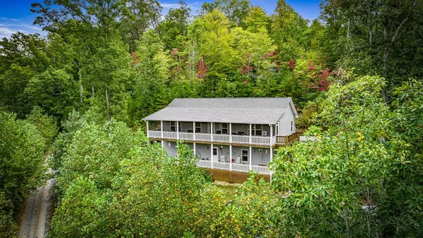 $399,900 | 6 Gilliam Road, Mineral Bluff, GA 30559