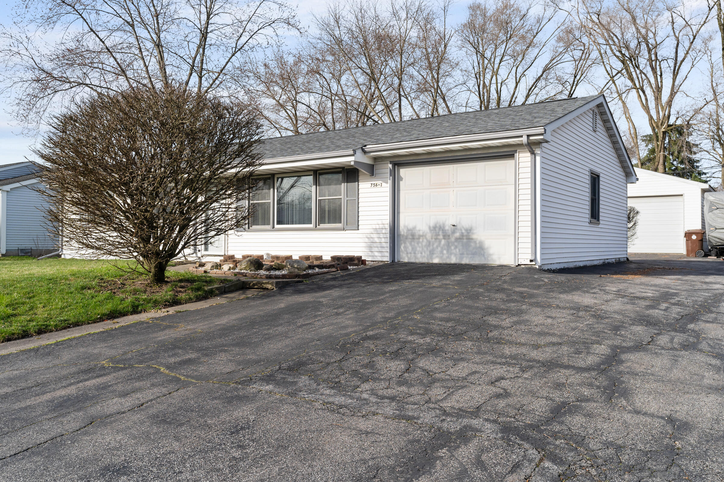 756-1 Devonshire Road Valparaiso, IN 46385 - Photo 17 of 23 2400x1600