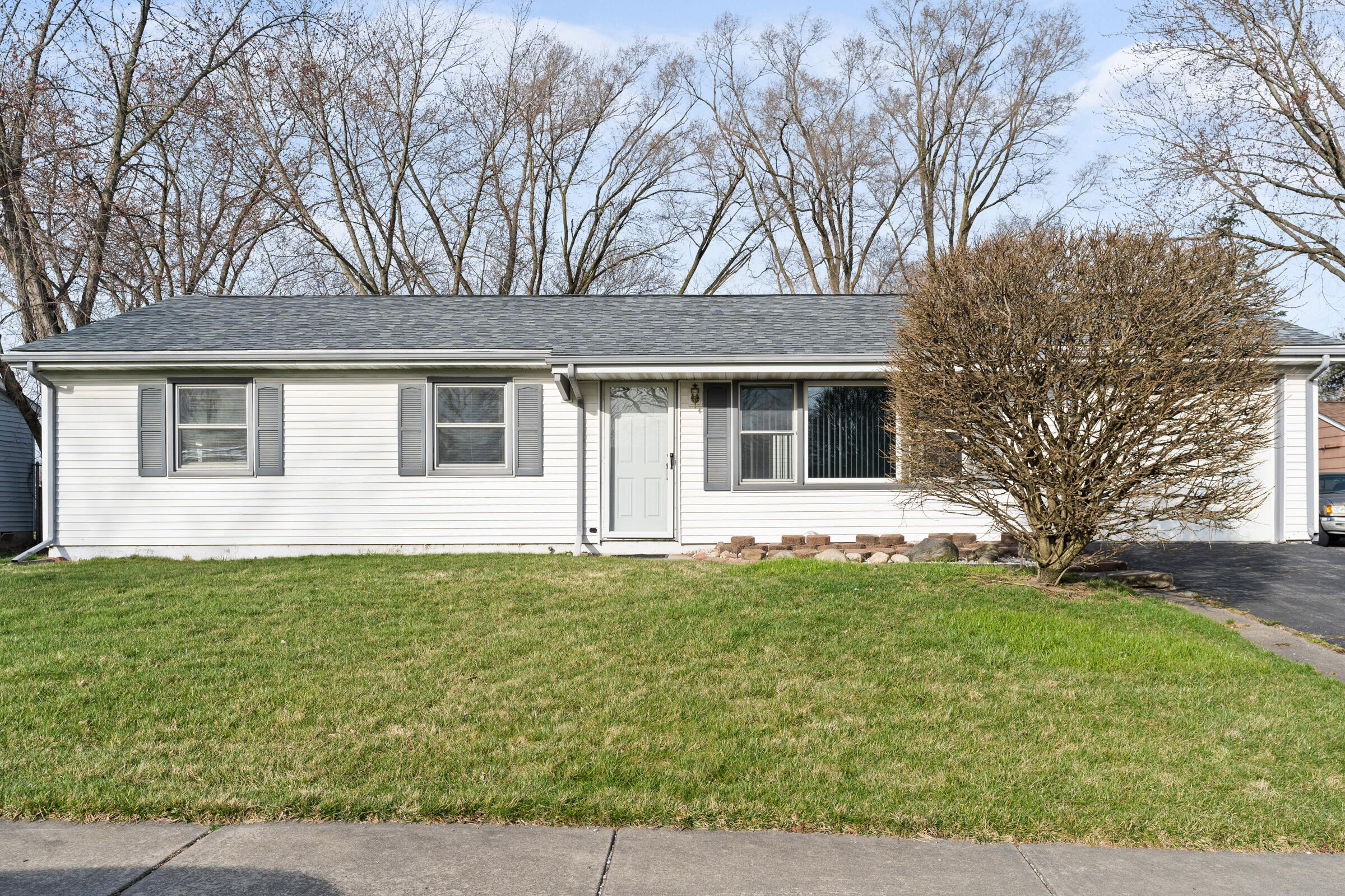 756-1 Devonshire Road Valparaiso, IN 46385 - Photo 2 of 23 2400x1600