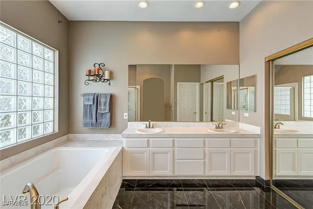 $5,000 | 140 Ultra Drive, Henderson, NV 89074