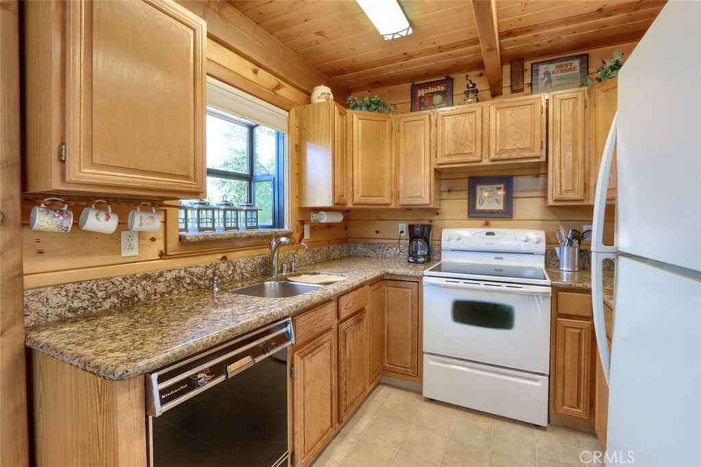 5027 Fox Creek Road Mariposa, CA 95338 - Photo 11 of 75