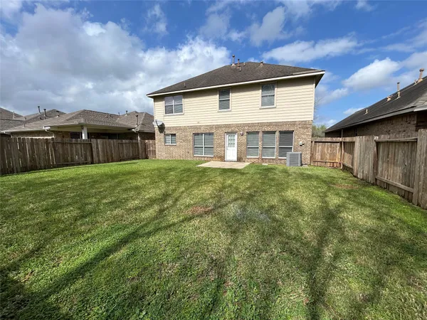 $2,600 | 12338 Packard Bend Trail, Houston, TX 77089