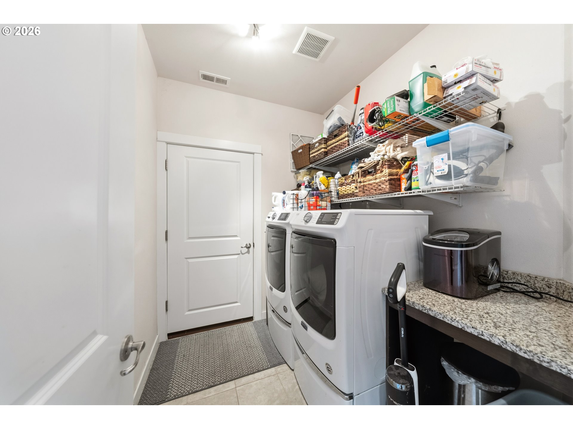 3721 Colonial Road Roseburg, OR 97471 - Photo 28 of 48 Laundry