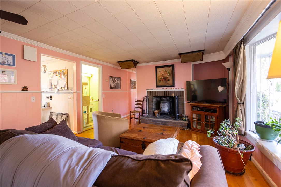 711 Black Plain Road North Smithfield, RI 02896 - Photo 12 of 33 Gallery Image 12