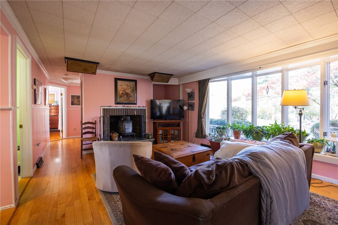 711 Black Plain Road North Smithfield, RI 02896 - Photo 14 of 33 Gallery Image 14