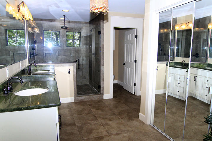 2428 Spring Lake Road DeFuniak Springs, FL 32433 - Photo 54 of 72 a bathroom with a sink and a mirror