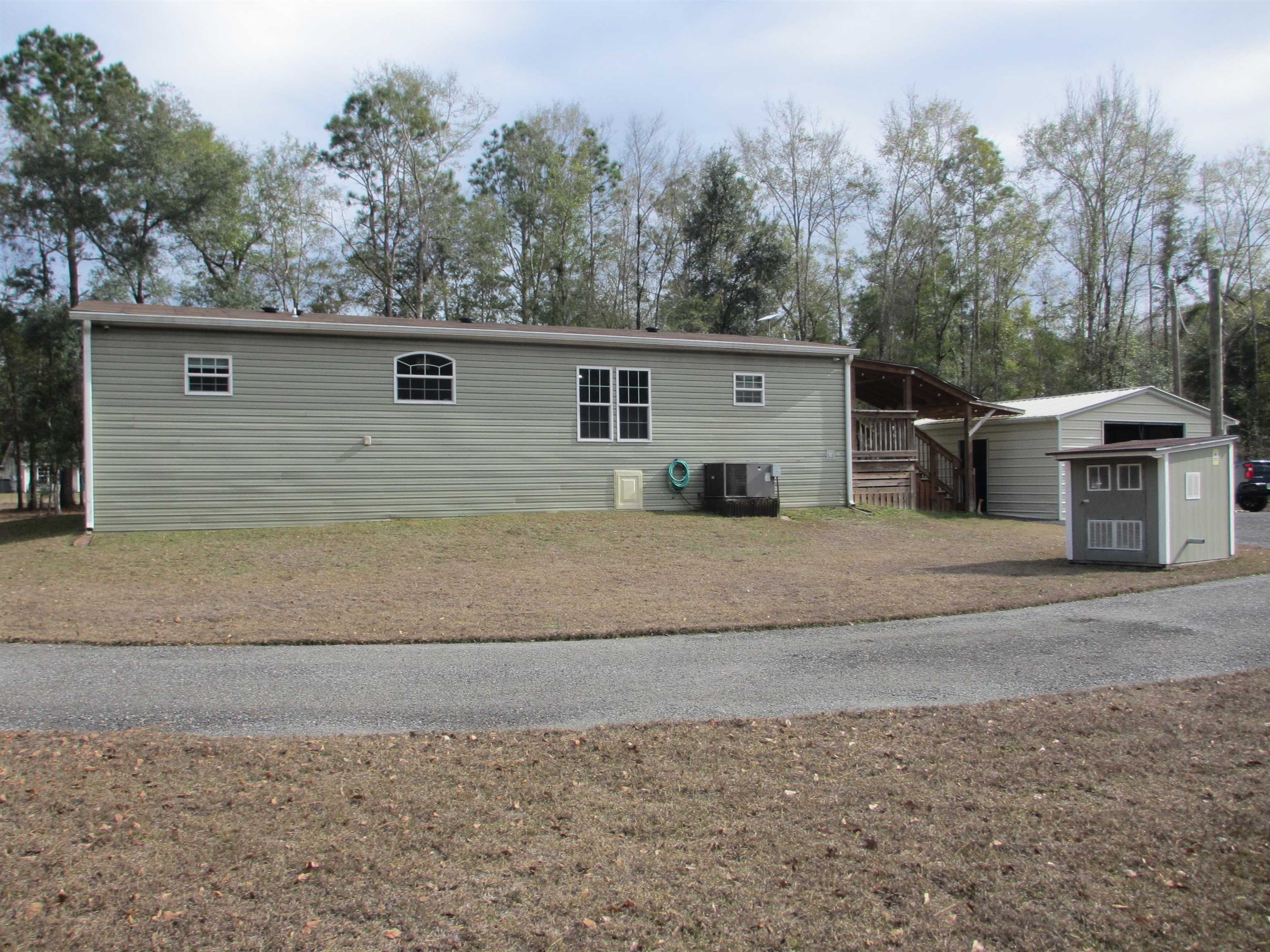 8032 Christina Road Tallahassee, FL 32305 - Photo 15 of 42