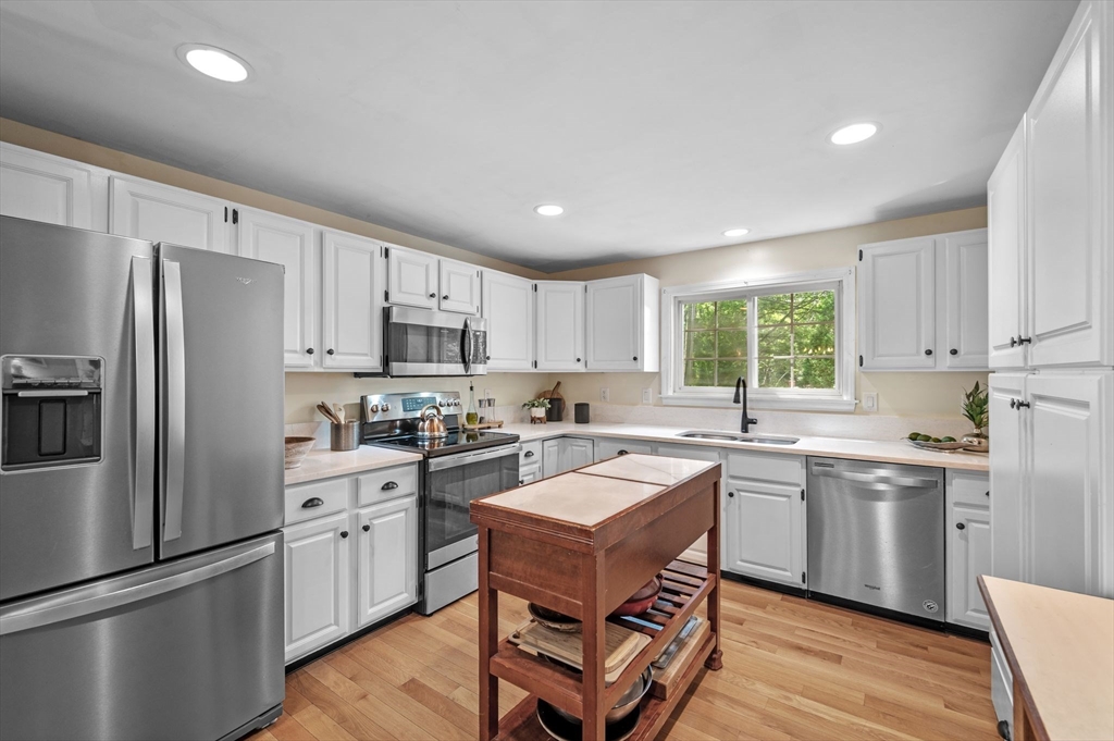19 Ridgewood Road, Unit 19 Rockport, MA 01966 - Photo 3 of 37 Gallery Image 3