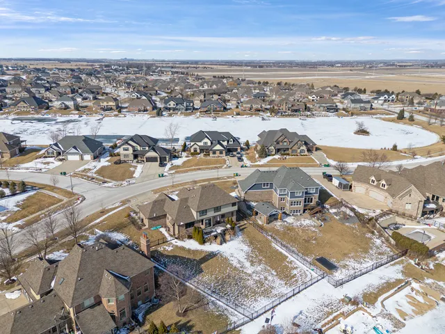 $725,000 | 24035 Bay To Bay Boulevard, Manhattan, IL 60442