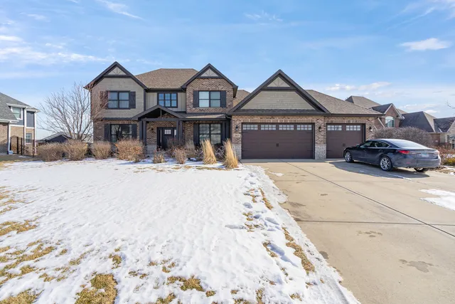 $725,000 | 24035 Bay To Bay Boulevard, Manhattan, IL 60442