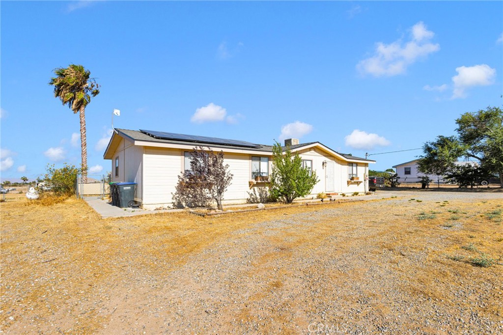 12245 Cordero Road Victorville, CA 92392 - Photo 2 of 48