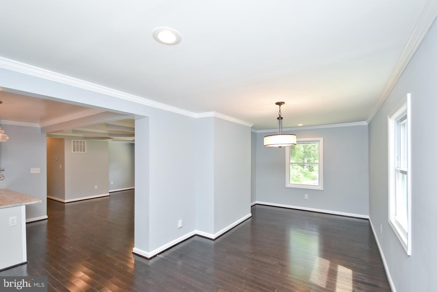 4405 Floral Park Road Brandywine, MD 20613 - Photo 11 of 30 Living Room