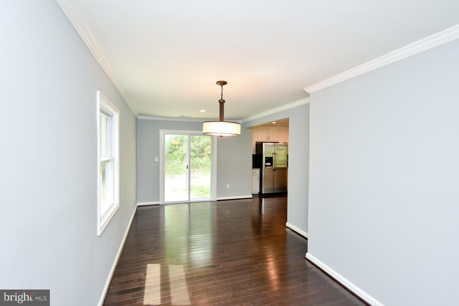 4405 Floral Park Road Brandywine, MD 20613 - Photo 12 of 30 Living Room