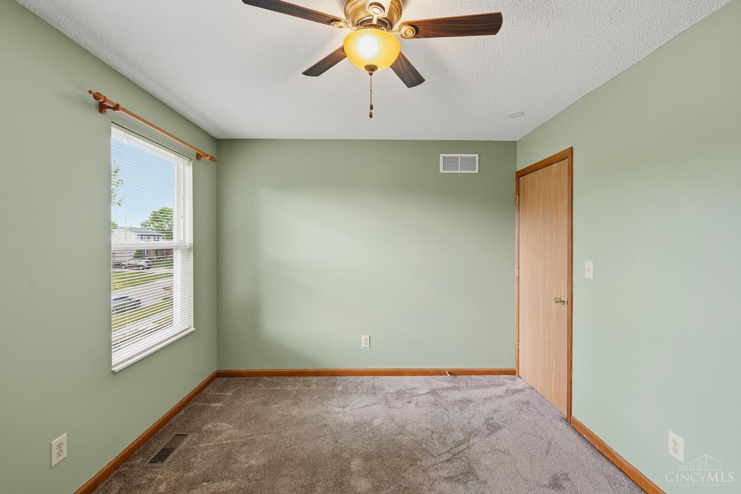 5554 Wanda Way Hamilton, OH 45011 - Photo 18 of 26