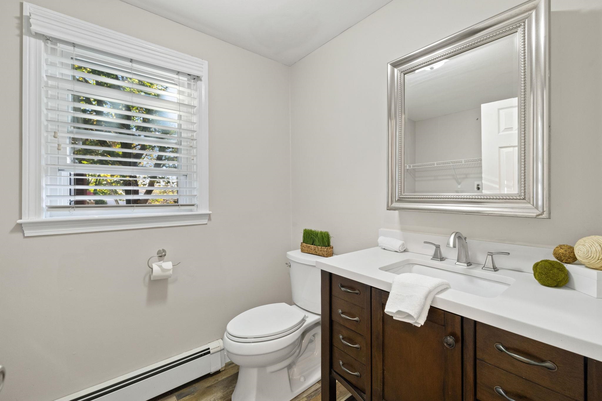 39 Cate Street Epping, NH 03042 - Photo 25 of 35