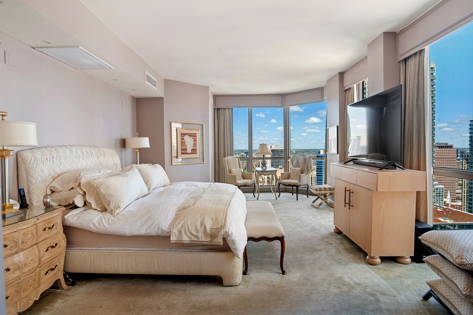 21 East Huron Street, Unit 3305 Chicago, IL 60611 - Photo 16 of 31