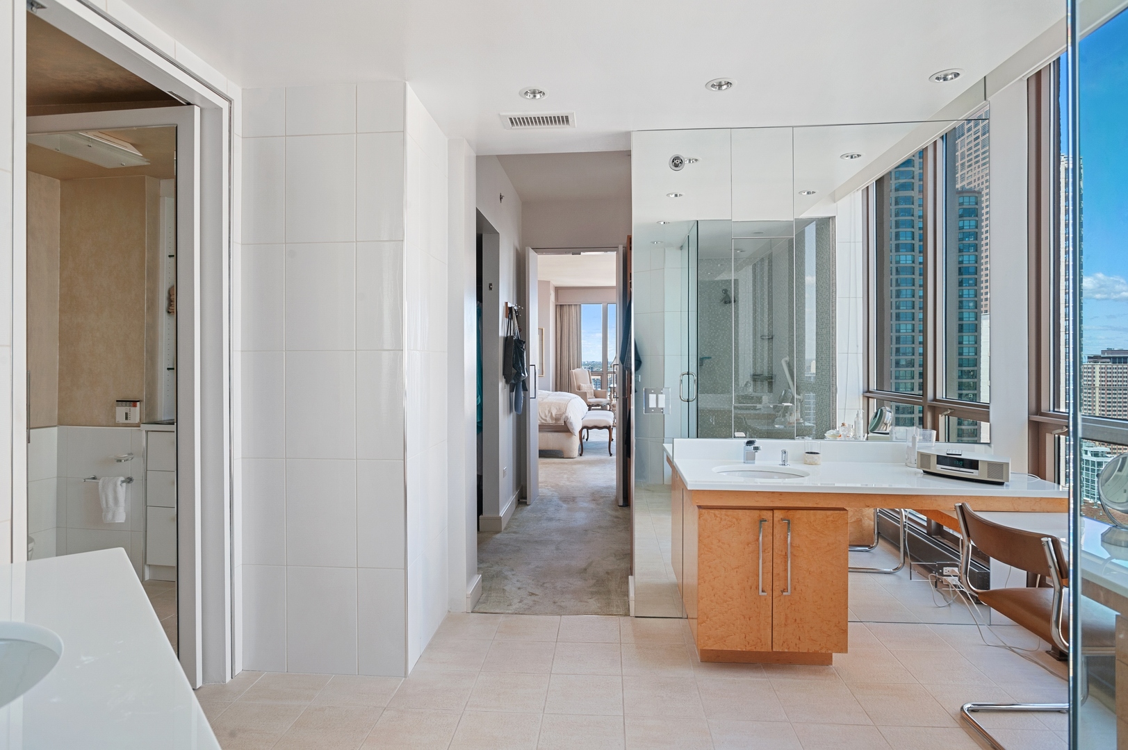 21 East Huron Street, Unit 3305 Chicago, IL 60611 - Photo 19 of 31