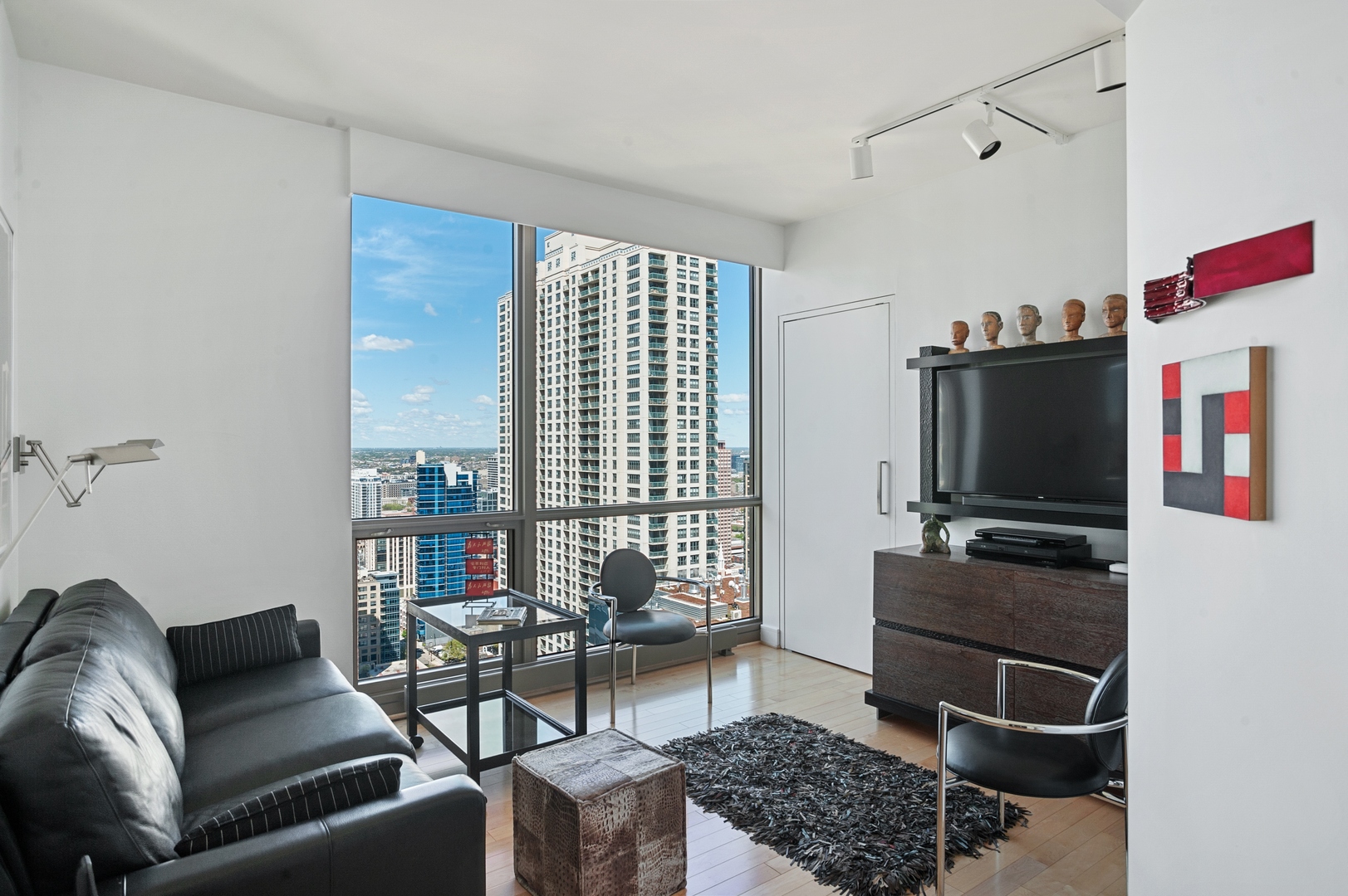 21 East Huron Street, Unit 3305 Chicago, IL 60611 - Photo 20 of 31