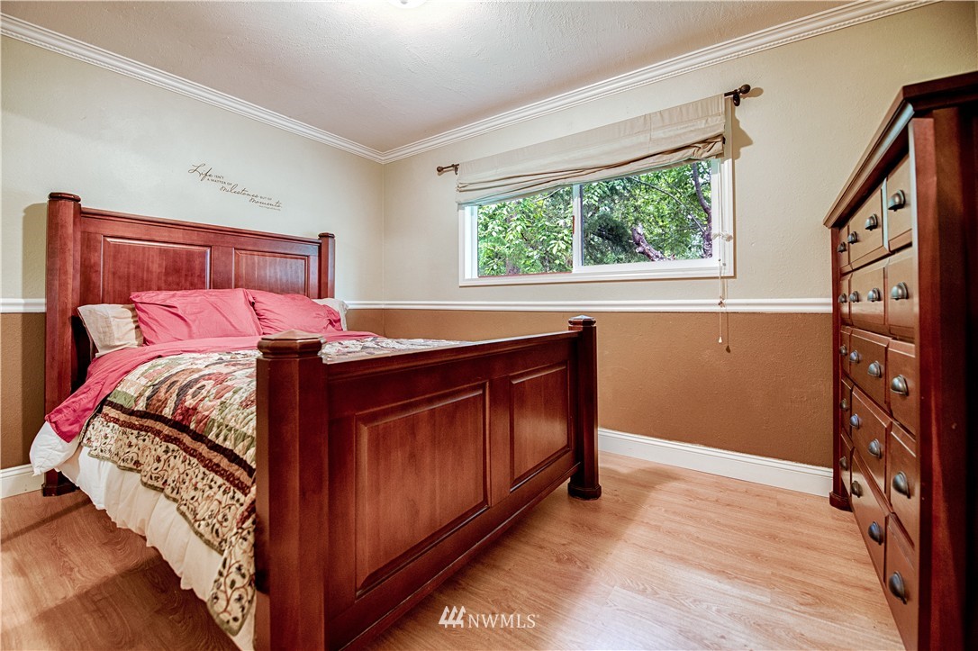 17405 Southeast 142nd Street Renton, WA 98059 - Photo 15 of 25
