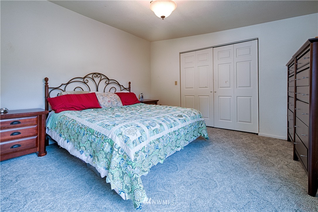 17405 Southeast 142nd Street Renton, WA 98059 - Photo 20 of 25