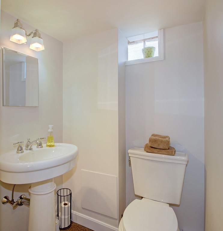 87 Pond Plain Road Westwood, MA 02090 - Photo 17 of 24 Gallery Image 17