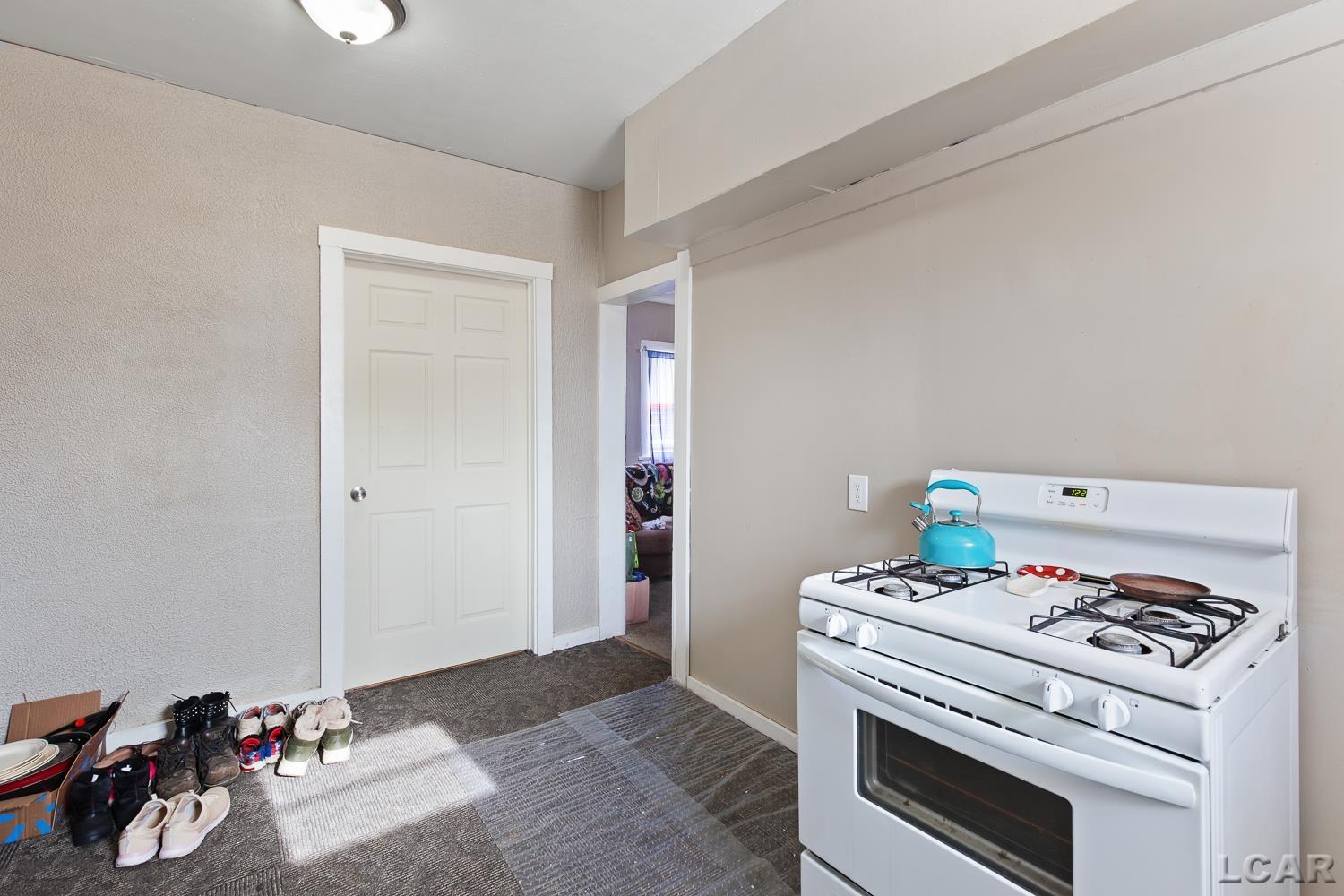 632 Division Street Adrian, MI 49221 - Photo 20 of 35