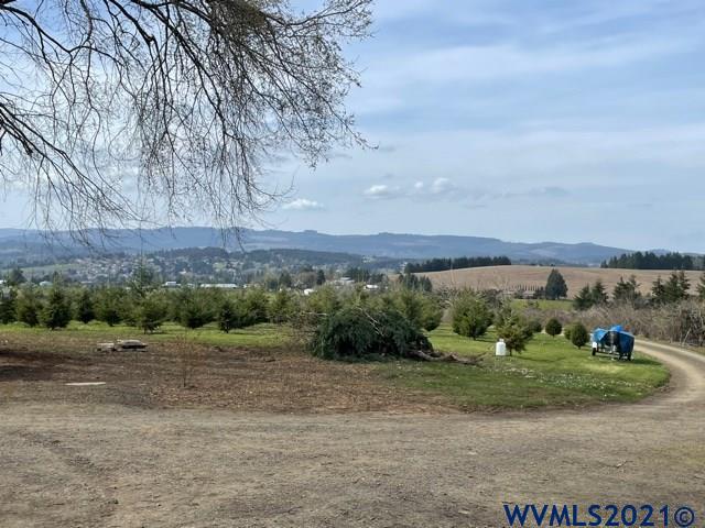 2390 Elliott Road Dallas, OR 97338 - Photo 5 of 21 Gallery Image 5