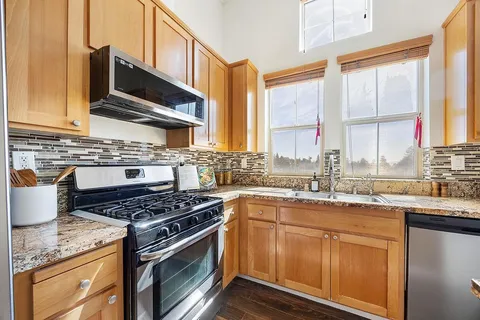 $628,000 | 6024 Old Quarry Loop, Oakland, CA 94605