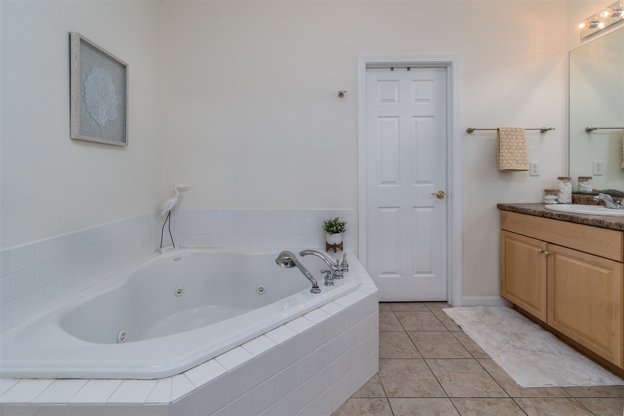 25 Edinburgh Road Windham, NH 03087 - Photo 20 of 27