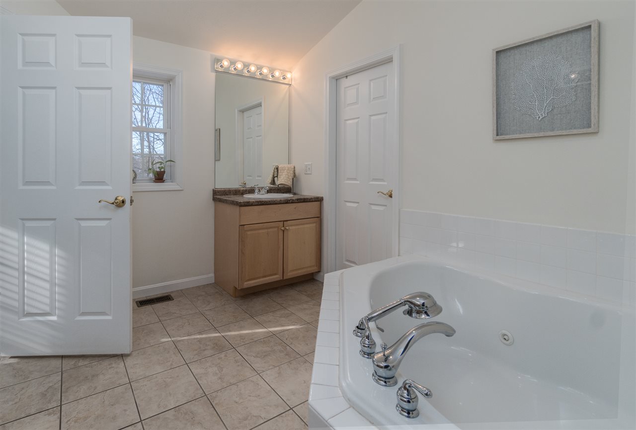 25 Edinburgh Road Windham, NH 03087 - Photo 21 of 27