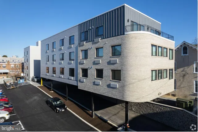 a large building with a lot of windows