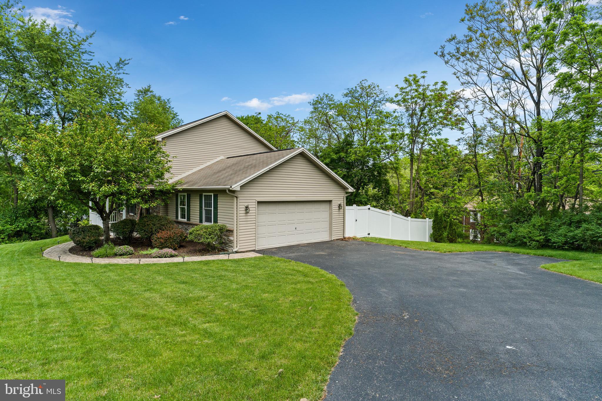 1459 Colonial Road Harrisburg, PA 17112 - Photo 34 of 36 Gallery Image 34