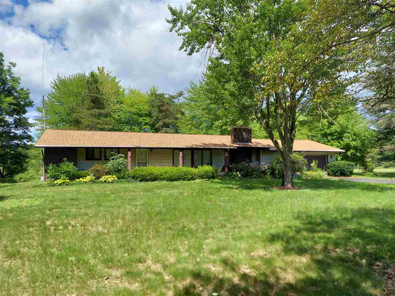 8084 West Mt Morris Road Flushing, MI 48433 - Photo 2 of 18