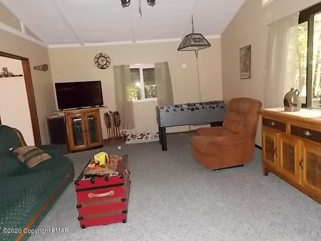 142 Selig Road Pocono Lake, PA 18347 - Photo 2 of 15 Living Room