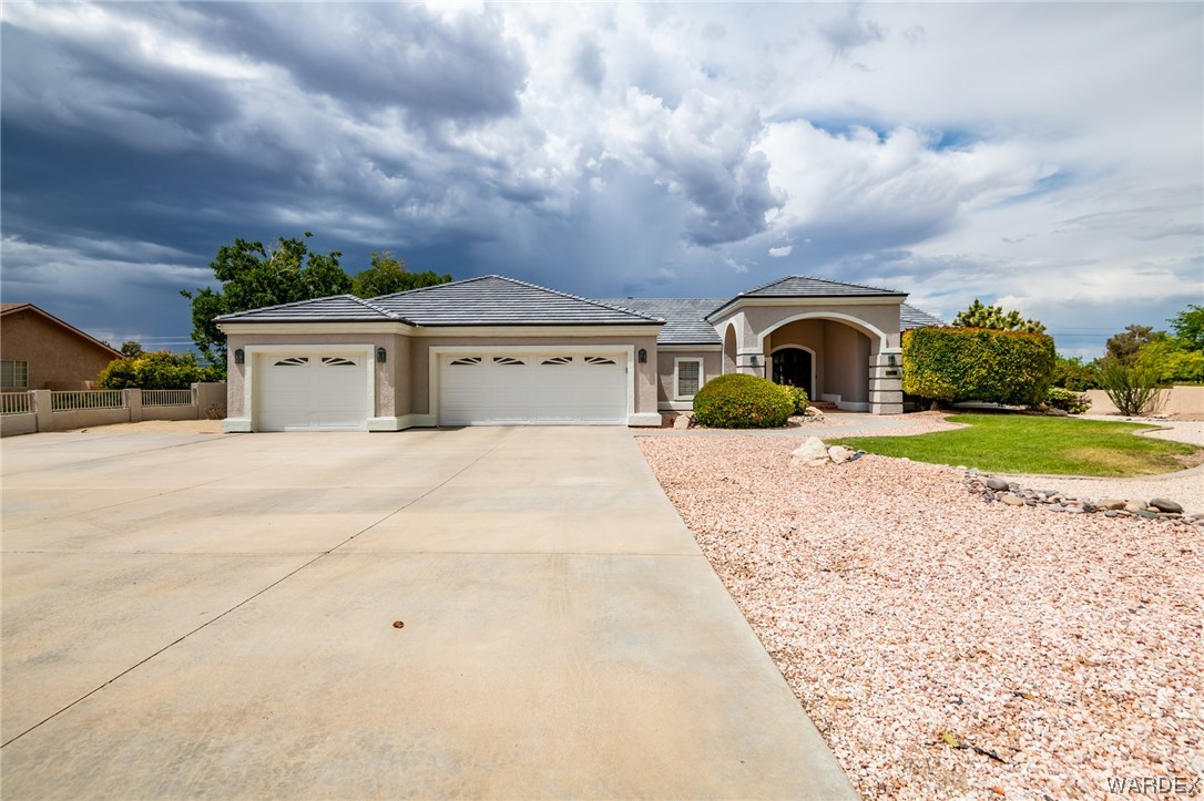 4079 Pinto Road Kingman, AZ 86401 - Photo 17 of 80 Gallery Image 17