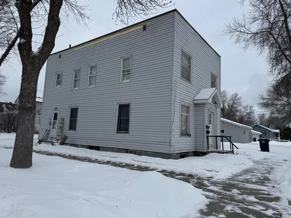 $100,000 | 620 5th Avenue, International Falls, MN 56649