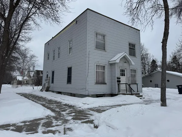 $100,000 | 620 5th Avenue, International Falls, MN 56649