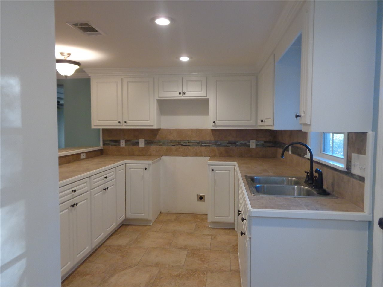 2012 Burt Loop Road Crystal Springs, MS 39059 - Photo 12 of 35 Photo 12