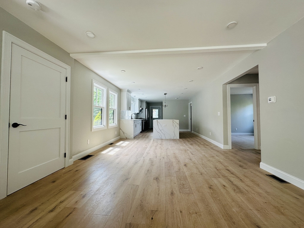 123 Oxford Road, Unit 123 Newton, MA 02459 - Photo 2 of 18
