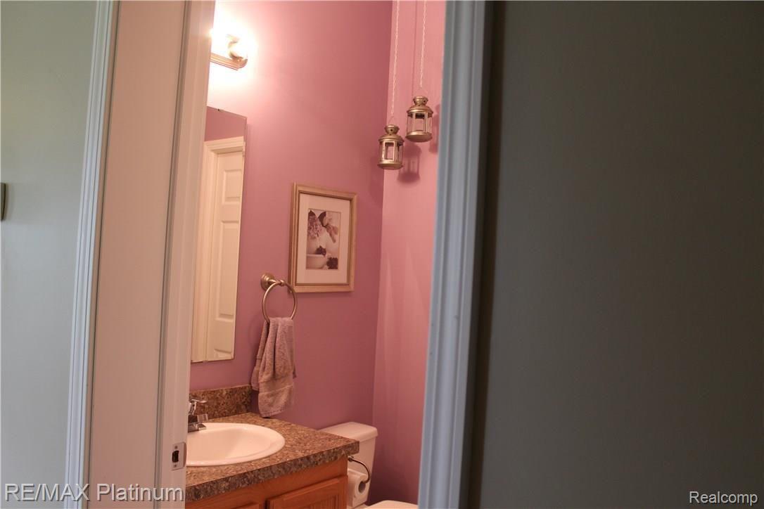 6691 Mabley Hill Road Fenton, MI 48430 - Photo 21 of 28 Well maintained home