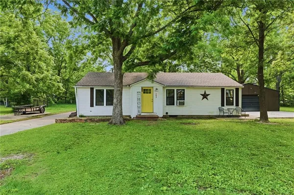$205,000 | 203 South Ohio Street, Archie, MO 64725