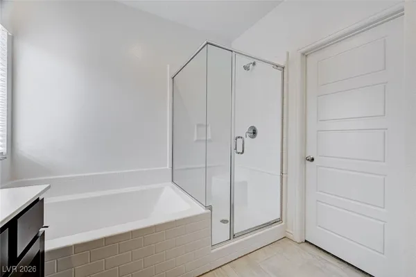 $2,895 | 3791 McLeod Drive, Las Vegas, NV 89121